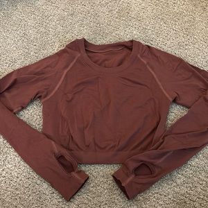 alphalete stratus crop long sleeve